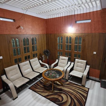 Wayanad Regal Residency Hotel Калпата Екстериор снимка