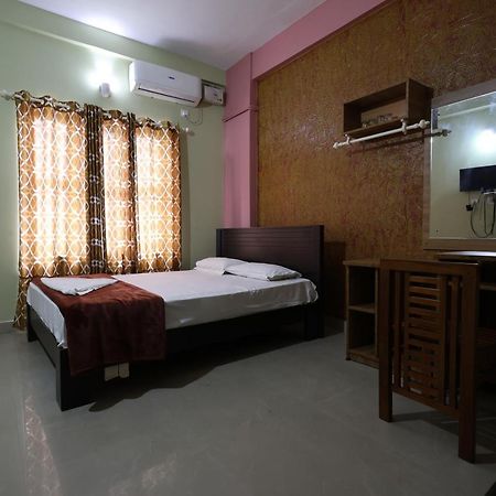 Wayanad Regal Residency Hotel Калпата Екстериор снимка