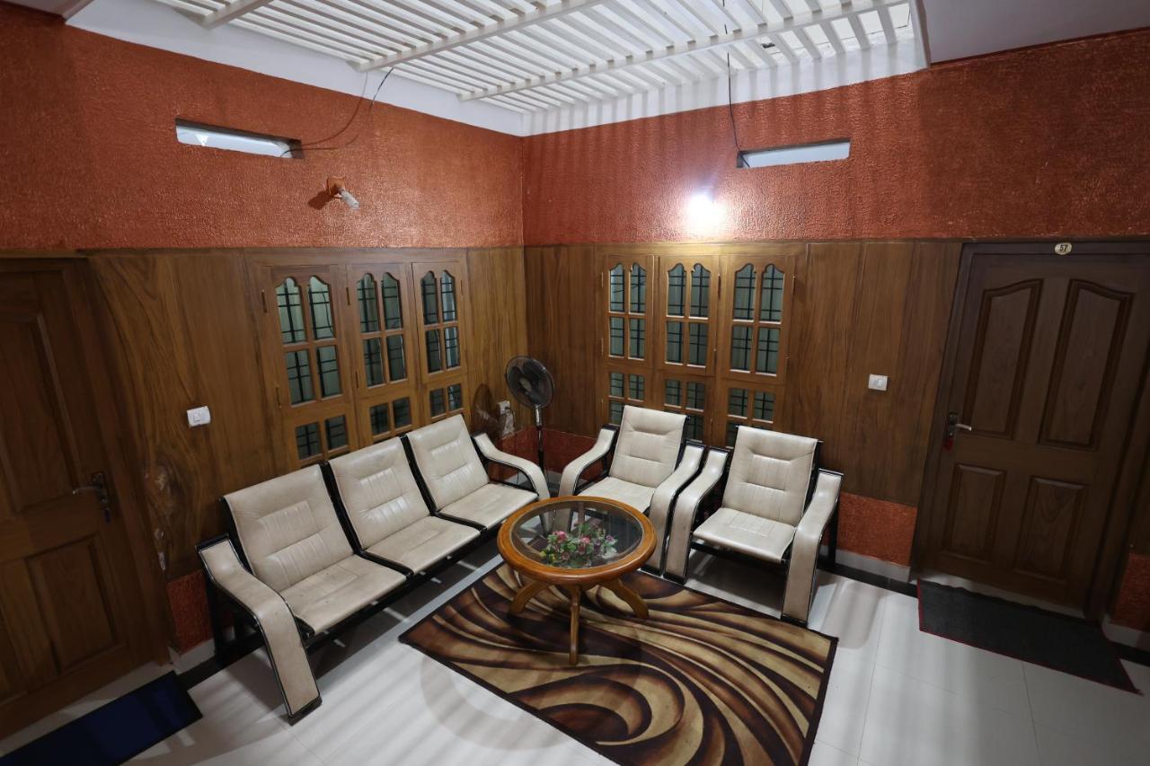 Wayanad Regal Residency Hotel Калпата Екстериор снимка
