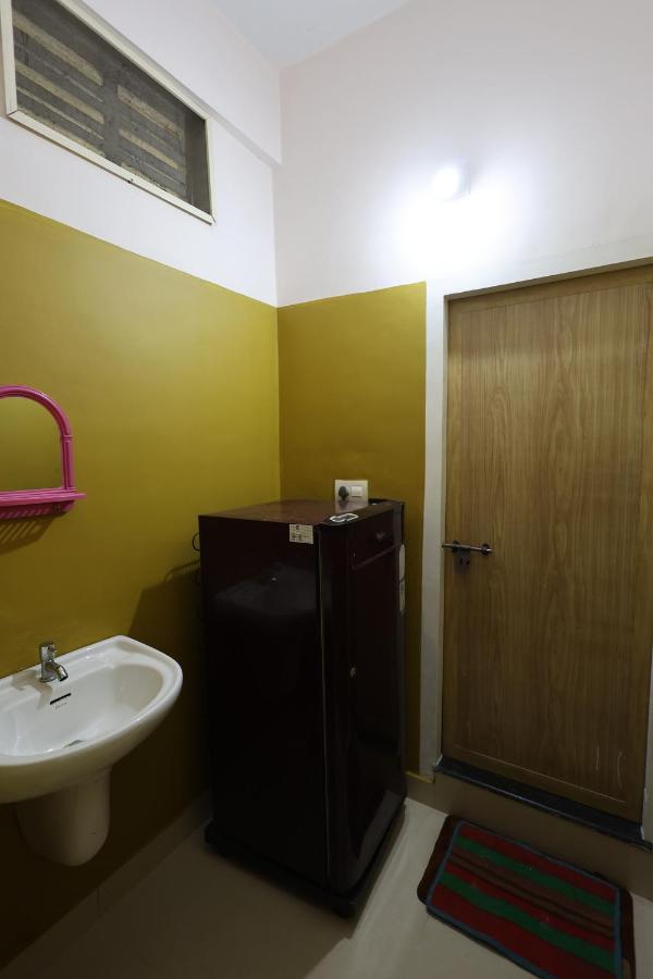 Wayanad Regal Residency Hotel Калпата Екстериор снимка